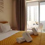 T1 Rocha Tower Апартаменты Портиман