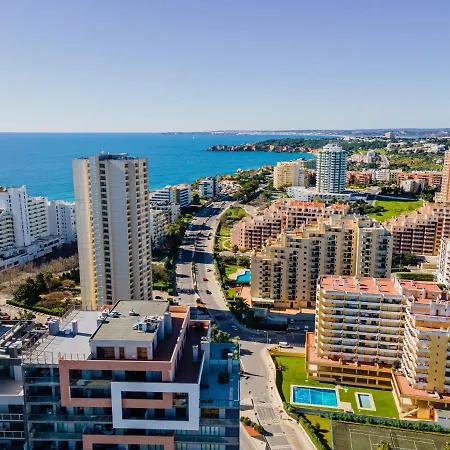 T1 Rocha Tower Апартаменты Портиман