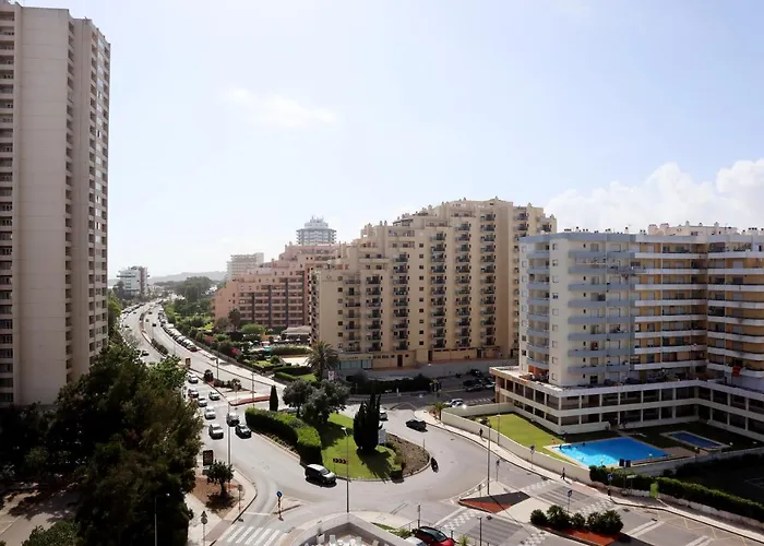 Apartment T1 Rocha Tower *